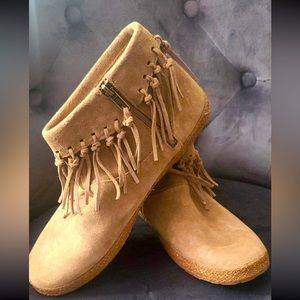 Ugg Australia Shenendoah Chestnut Fringe Ankle Boots Size 10